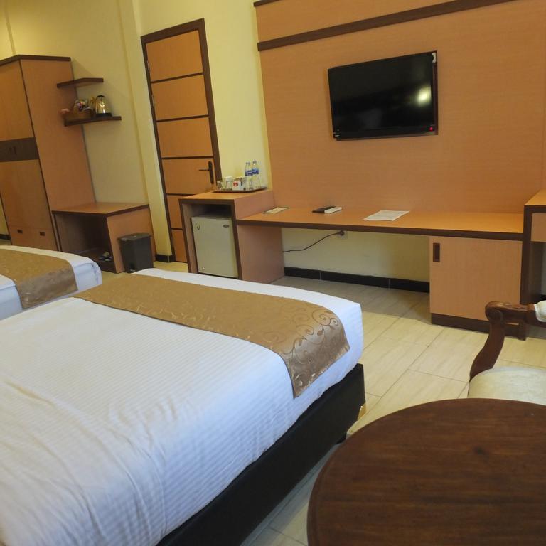 Отель Jepara Indah Экстерьер фото